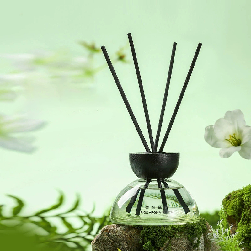 Butelka dyfuzora z patyczkami  – Home Fragrance Reeds recenzja i cena